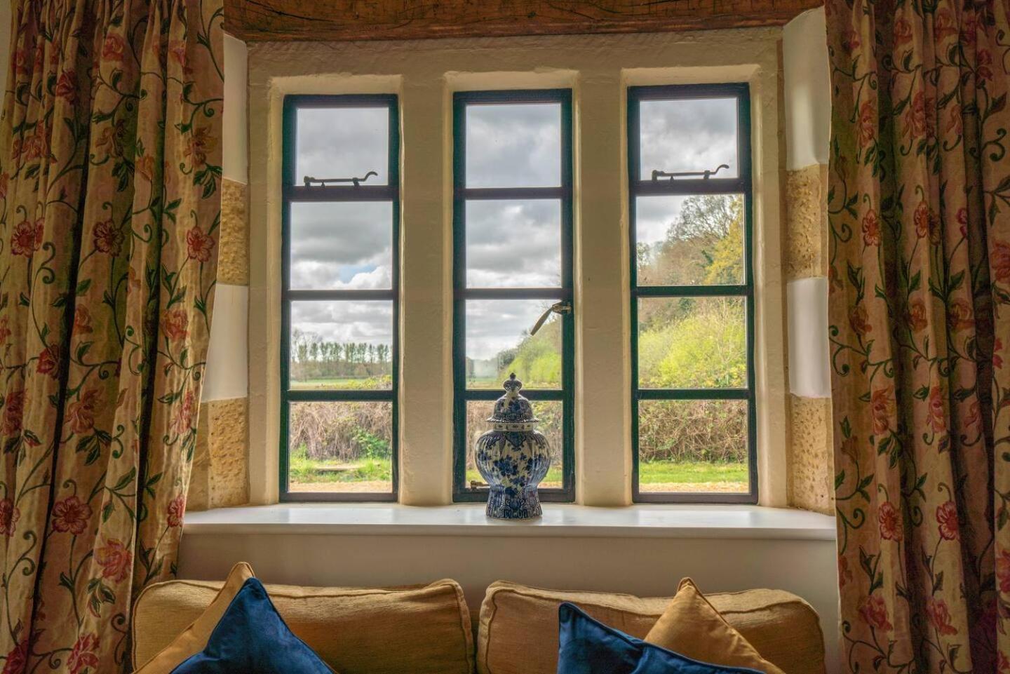 Pass The Keys Fourshires Lodge Wonderful Panoramic Views Moreton-in-Marsh Luaran gambar